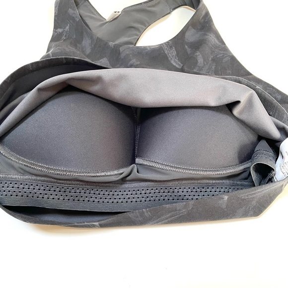 Uniqlo Wireless Bra (Active, Racerback) size medium - Picture 3 of 10